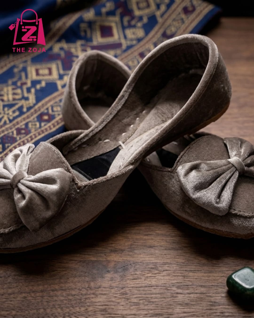  Silver Velvet Bow Khussa