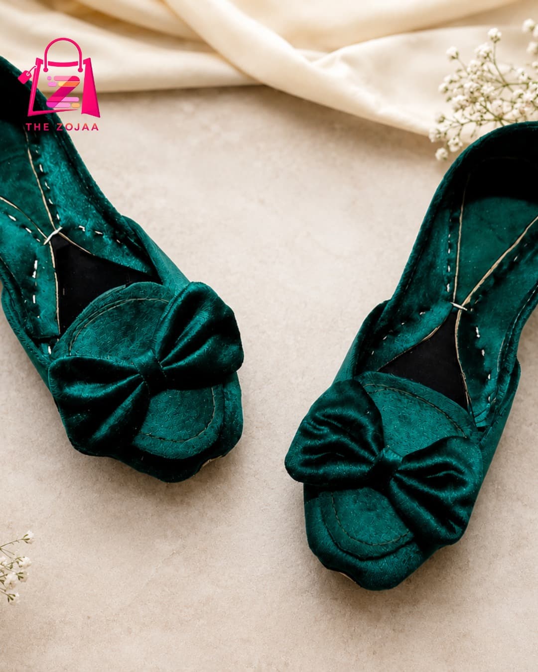 Dark Green Velvet Bow Khussa