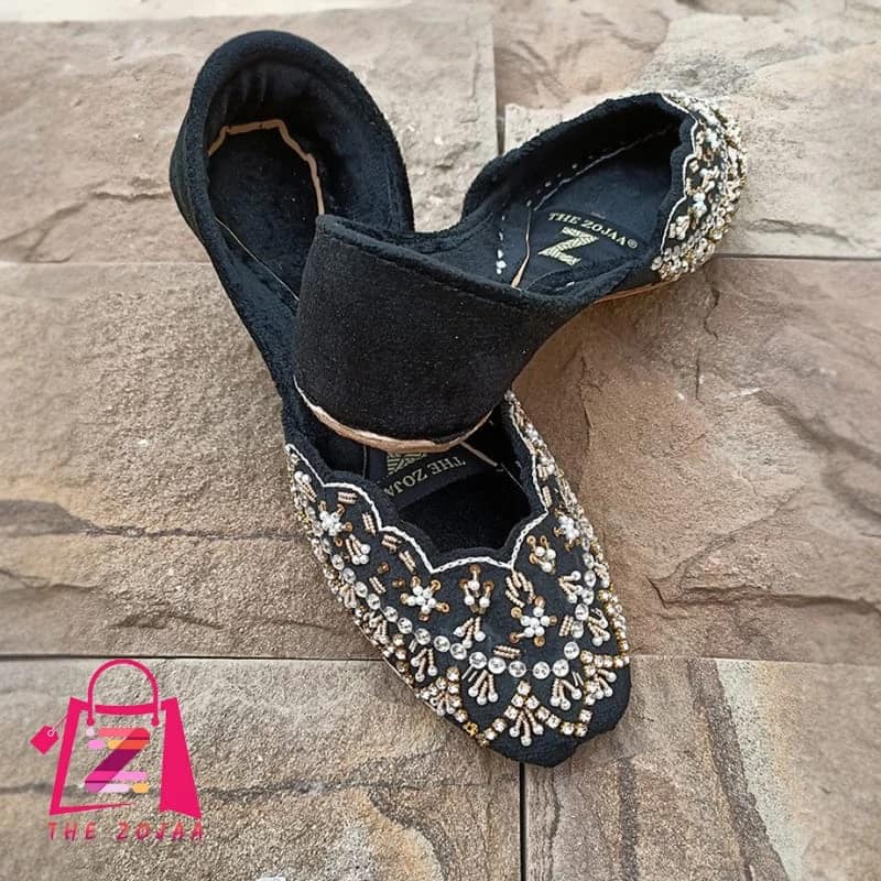 Luxury Black Embellished Khussa